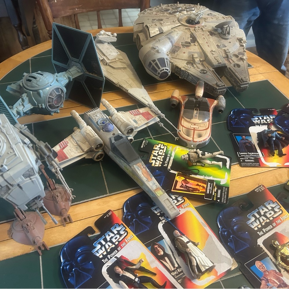 1995-96 Kenner/ Tonka Star Wars Action Figures & Playsets - Multicolor